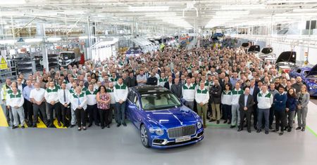 Bentley wystartował z produkcją nowej odsłony modelu Flying Spur