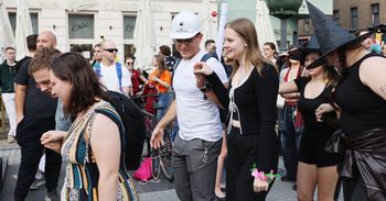 IGRY 2026: Studenci w przebraniach zatańczyli belgijkę na gliwickim rynku. Było radośnie, kolorowo i z przytupem