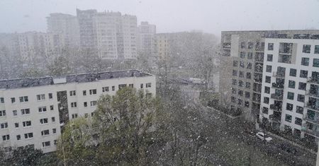 Burza śnieżna nad Warszawą. Załamanie pogody w Polsce