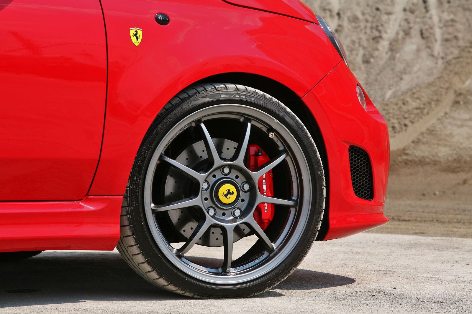 Abarth 500 Ferrari Edition Pogea Racing