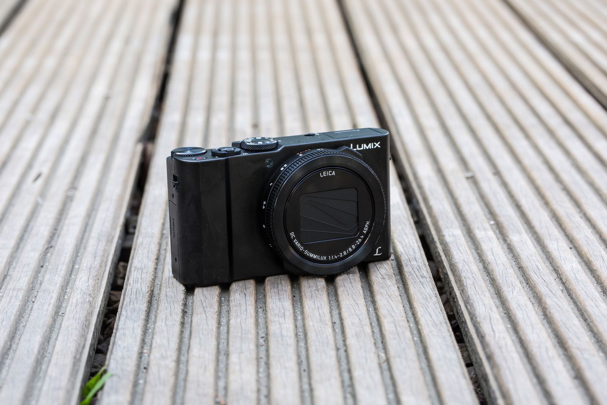 Panasonic Lumix LX15 - kieszonkowy kompakt premium z 4K w naszych rękach 3