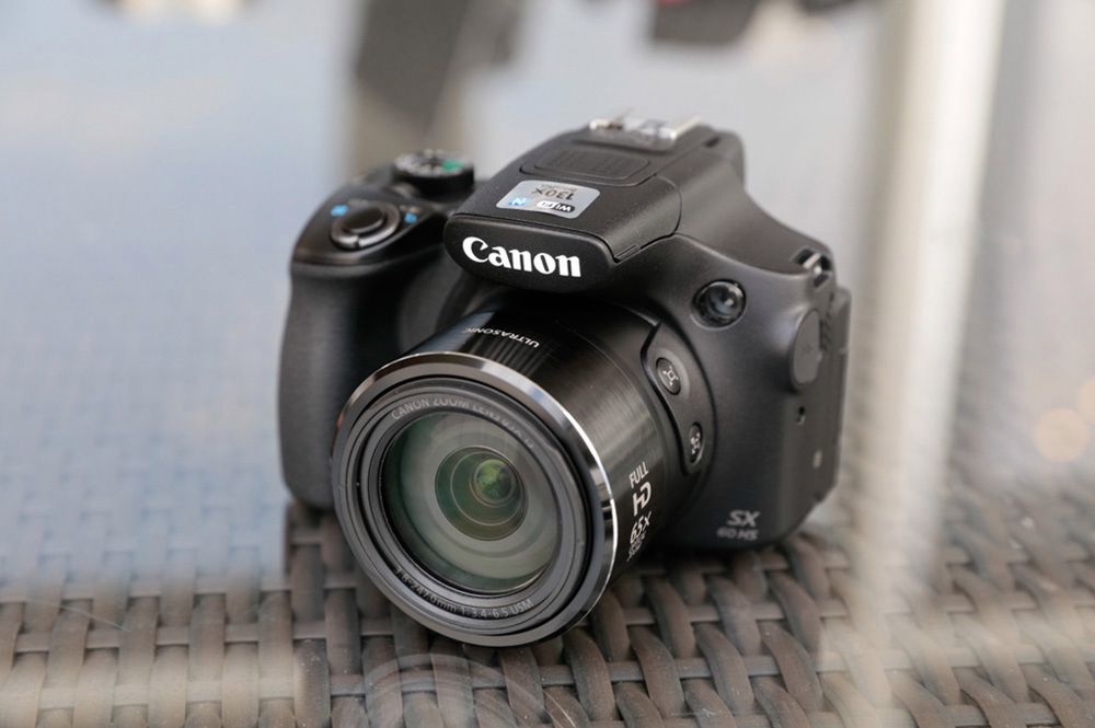 Canon PowerShot SX60 nowa odsłona aparatu kompaktowego typu superzoom.