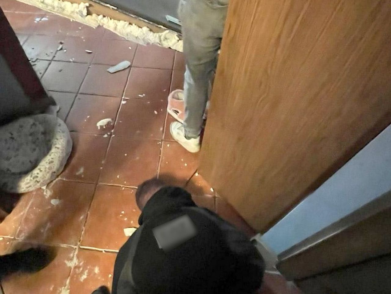 Bydgoszcz: Policyjny nalot na mieszkania dwóch 28-latków. Jeden z nich został aresztowany