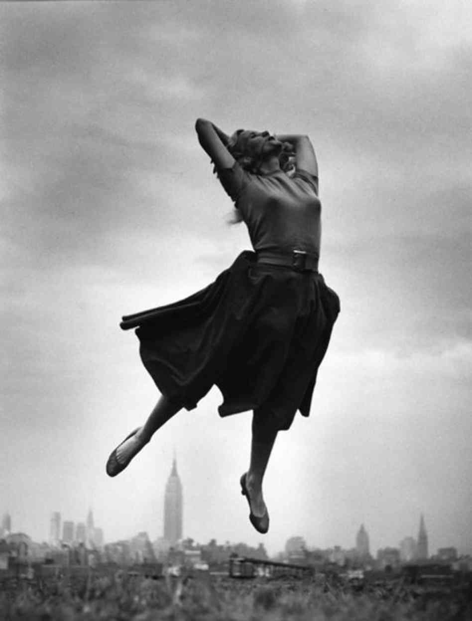 Jumpology - filozofia fotografii skoku według Philippa Halsmana 10