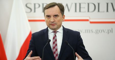 Koniec Ziobry w rządzie? "Może nie dotrwać do sylwestra"