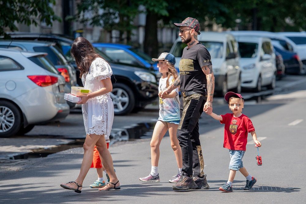Patryk Vega z rodziną