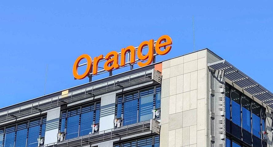 Orange Polska wypłaci inwestorom najwięcej od 14 lat. 400 mln zł do Francji