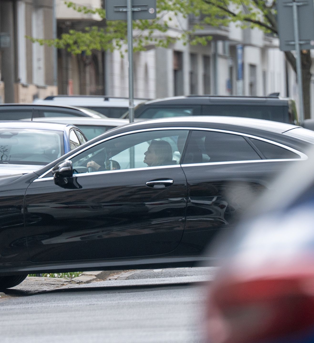 Grażyna Szapołowska sfotografowana na mieście