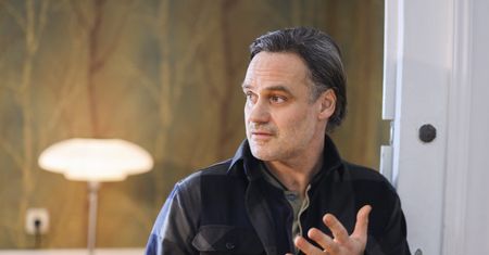 Jan Wieczorkowski z COVID-19. Musiał wrócić do domu z konferencji prasowej