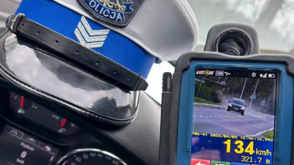 18-latek jechał 134 km/h przez miasto.