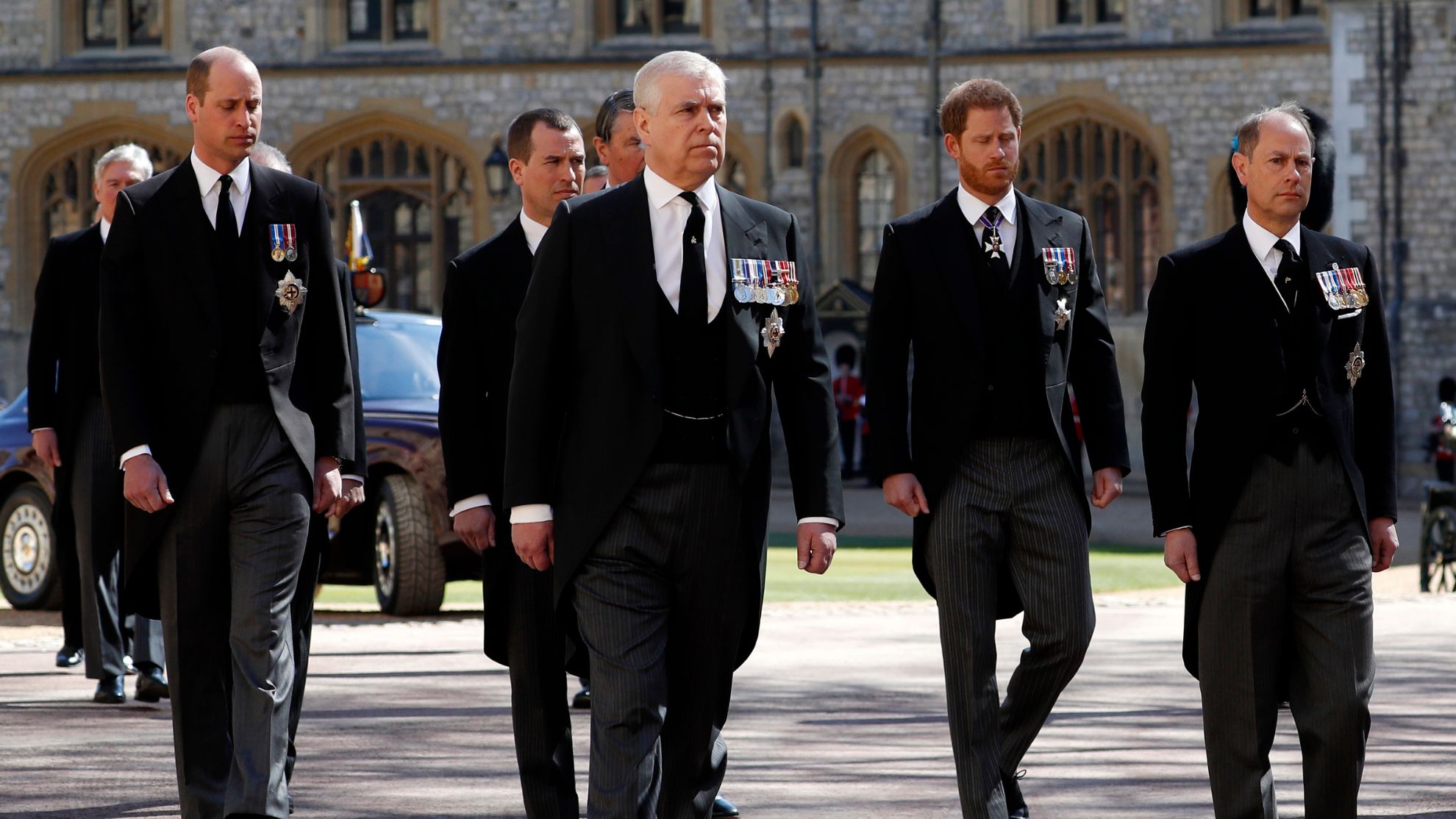 Czego nie mogą robić royalsi? 