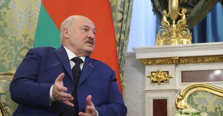 Łukaszenka nazwał Zełenskiego "gnidą". Jest odpowiedź