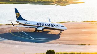 Ryanair wprowadza nowe zasady odprawy. Jeszcze wcześniej na lotnisku