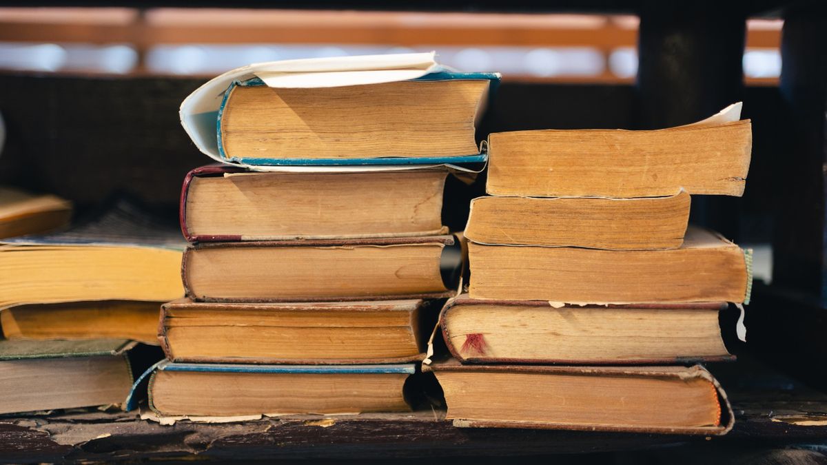 Kolekcjonerzy polują na książki z czasów PRL