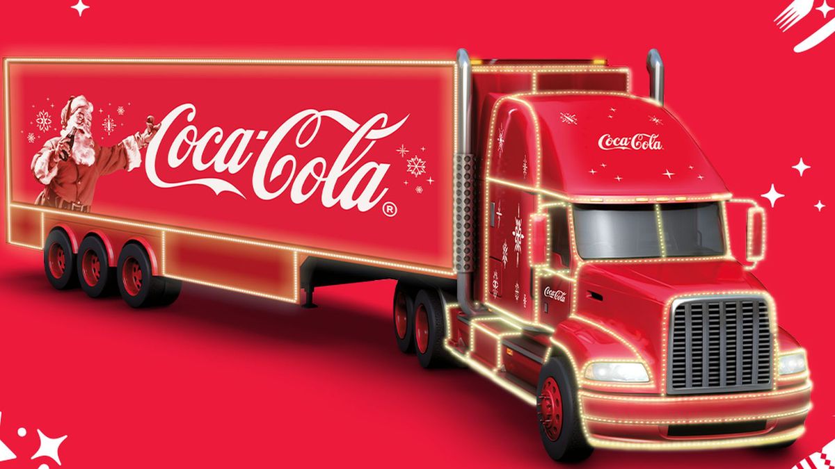 Na zdjęciu: świąteczna ciężarówka Coca-Cola