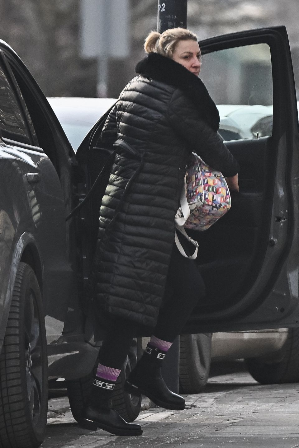 Magdalena Narożna maszeruje z ukochanym na rehabilitację