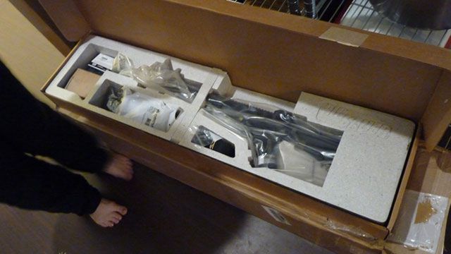Niespodzianka od Amazonu: zamów telewizor, dostaniesz karabin szturmowy 2