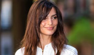 Emily Ratajkowski w pięknej stylizacji na jesień. Wystarczą trzy elementy, aby ją odtworzyć