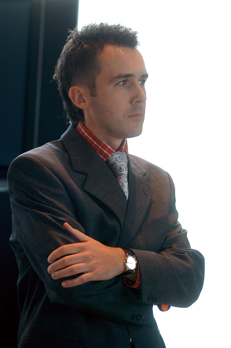 scena z: Maciej Kurzajewski
SK: Konferencja Samsunga, konferencja, konferencja prasowa, Gwiazdy na Olimpiadzie, czerwiec 2004, czarna marynarka
fot. Warda/AKPA