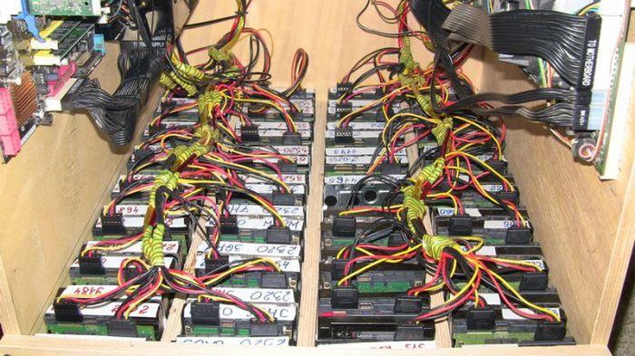 Komputer-archiwum domowej roboty - 70 TB pojemności! 1