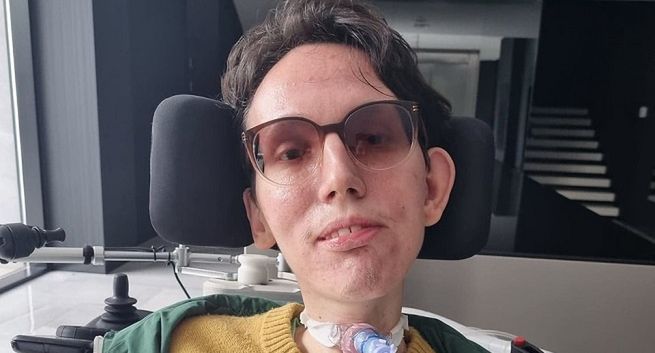 Osoby z niepełnosprawnościami w kampanii x-komu i Fundacji Avalon