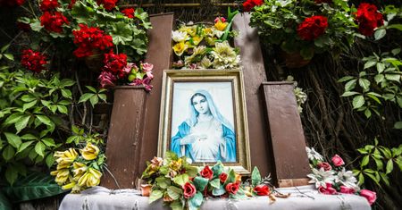 Właścicielom mieszkań grożą kary. Pomóc może kapliczka