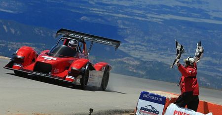 Pikes Peak International Hill Climb - zwycięstwo kolejnego Francuza i śmierć motocyklisty