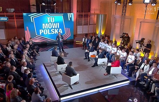 Koniec programu Adriana Klarenbacha w TVP1
