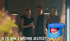 Wiewiórka recenzuje imprezowiczów w reklamach orzeszków Felix (wideo)