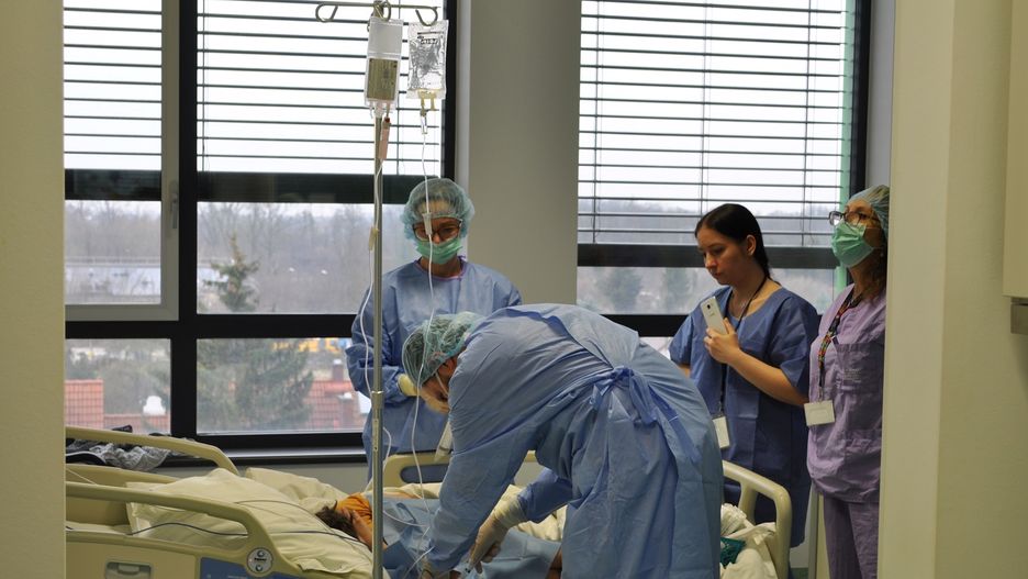 szpital operacja koronawirus 