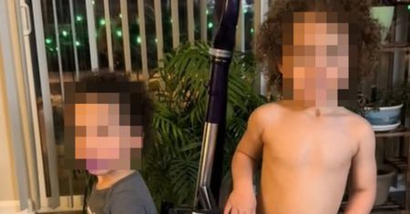 Dzieci zjadły prochy dziadka. Matka wrzuciła nagranie na Tik Toka