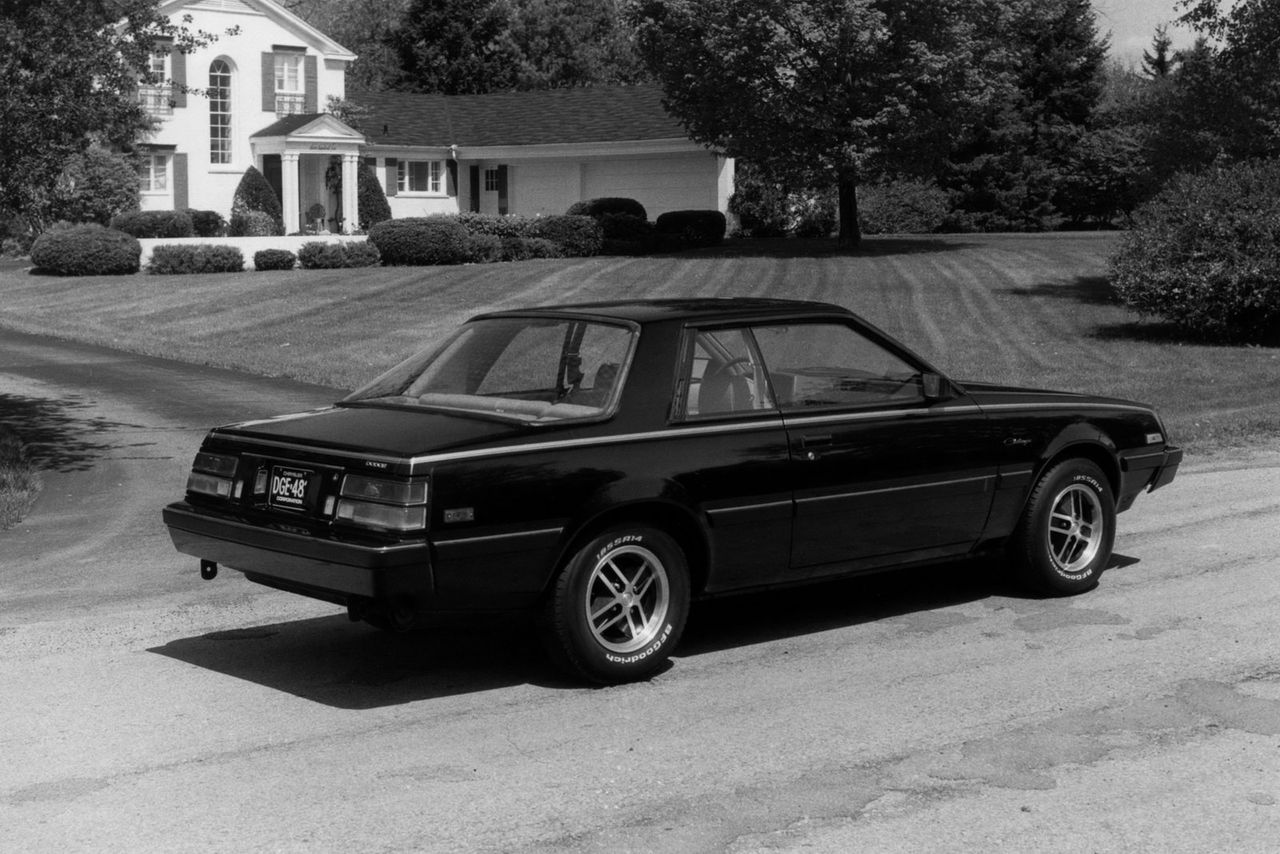 1982 Dodge Challenger (fot. 3.bp.blogspot.com)