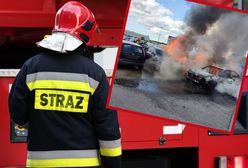 Auta płonęły jak pochodnie. Duży pożar przy lotnisku w Gdańsku