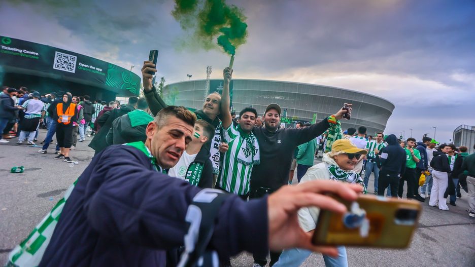 Dziesiątki tysięcy kibiców odwiedziły stolicę Dolnego Śląska przy okazji meczu Real Betis - Chelsea w finale Ligi Konferencji Europy