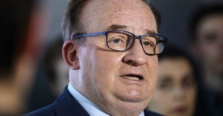 Budżet UE. Europoseł PiS o planach Komisji Europejskiej