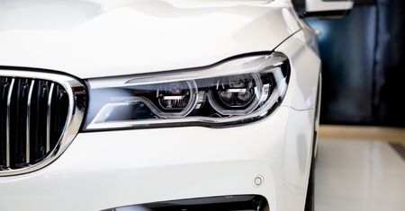 BMW ogłasza dużą akcję serwisową. Elektryki z usterką oprogramowania