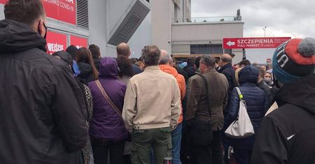 Rzeszów. Chaos w szczepieniach. Nie dojechało 33 tys. dawek Pfizera