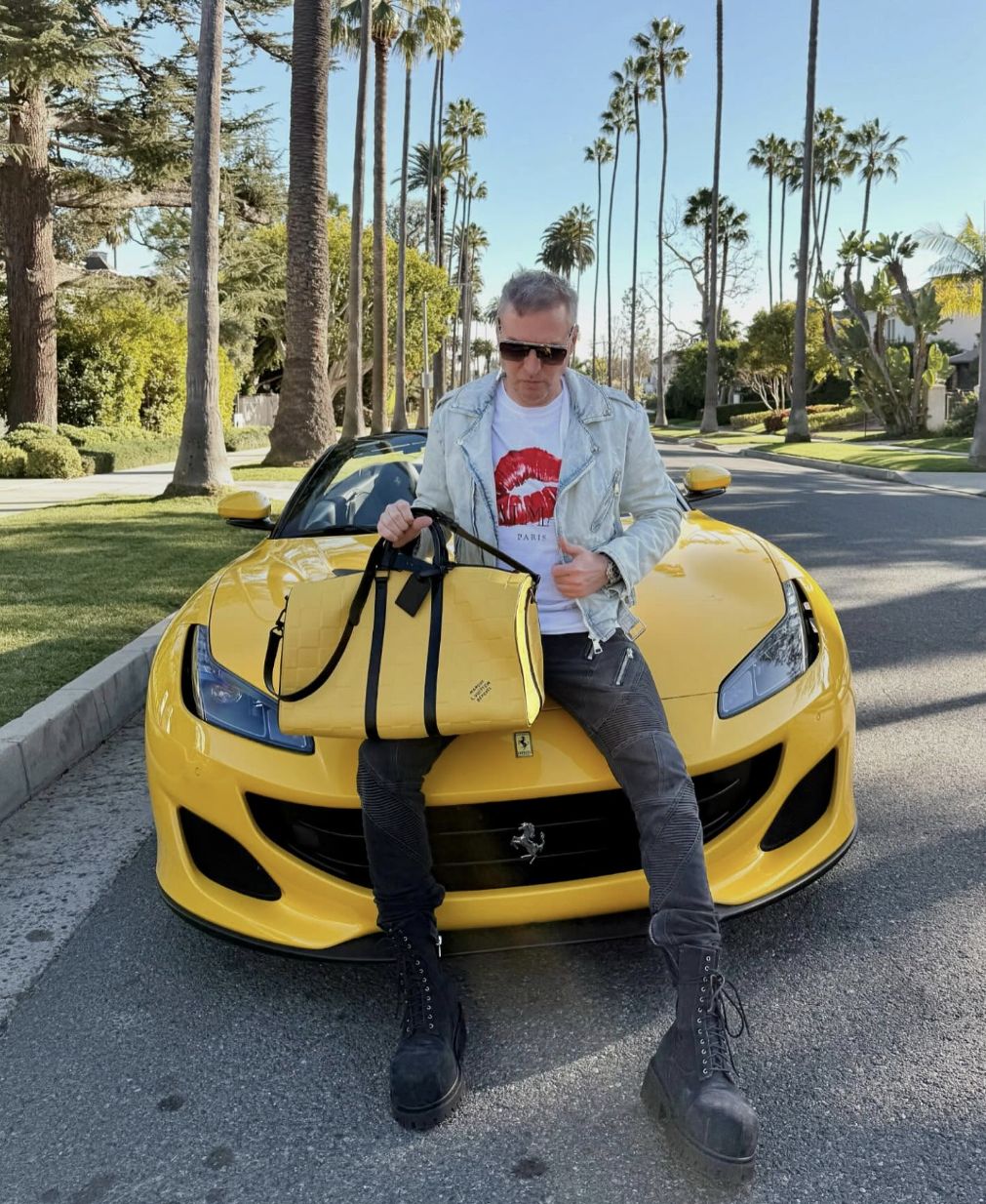Krzysztof Gojdź wozi się po Beverly Hills Ferrari za 1,7 miliona