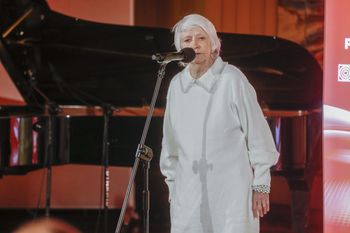 Podano szczegóły pogrzebu Joanny Rawik. Nie będzie księdza
