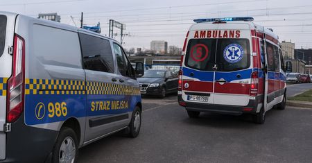 36-latka leżała obok automatu z kawą. Szokujący wynik