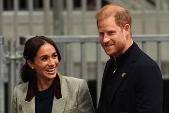 Teraz każdy może zjeść kolację z Harrym i Meghan Markle. Trzeba za nią SŁONO zapłacić