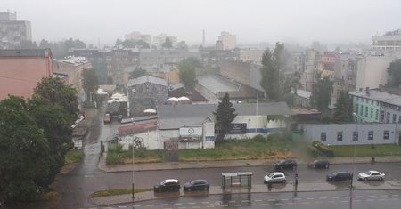 Pogoda w Łodzi. Prognoza na poniedziałek 23 lutego. Duże zachmurzenie, przelotne opady po południu