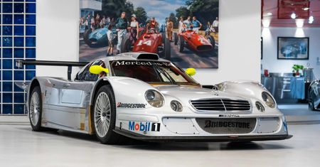 Wspaniały Mercedes CLK LM na sprzedaż. Można nim jeździć po drogach
