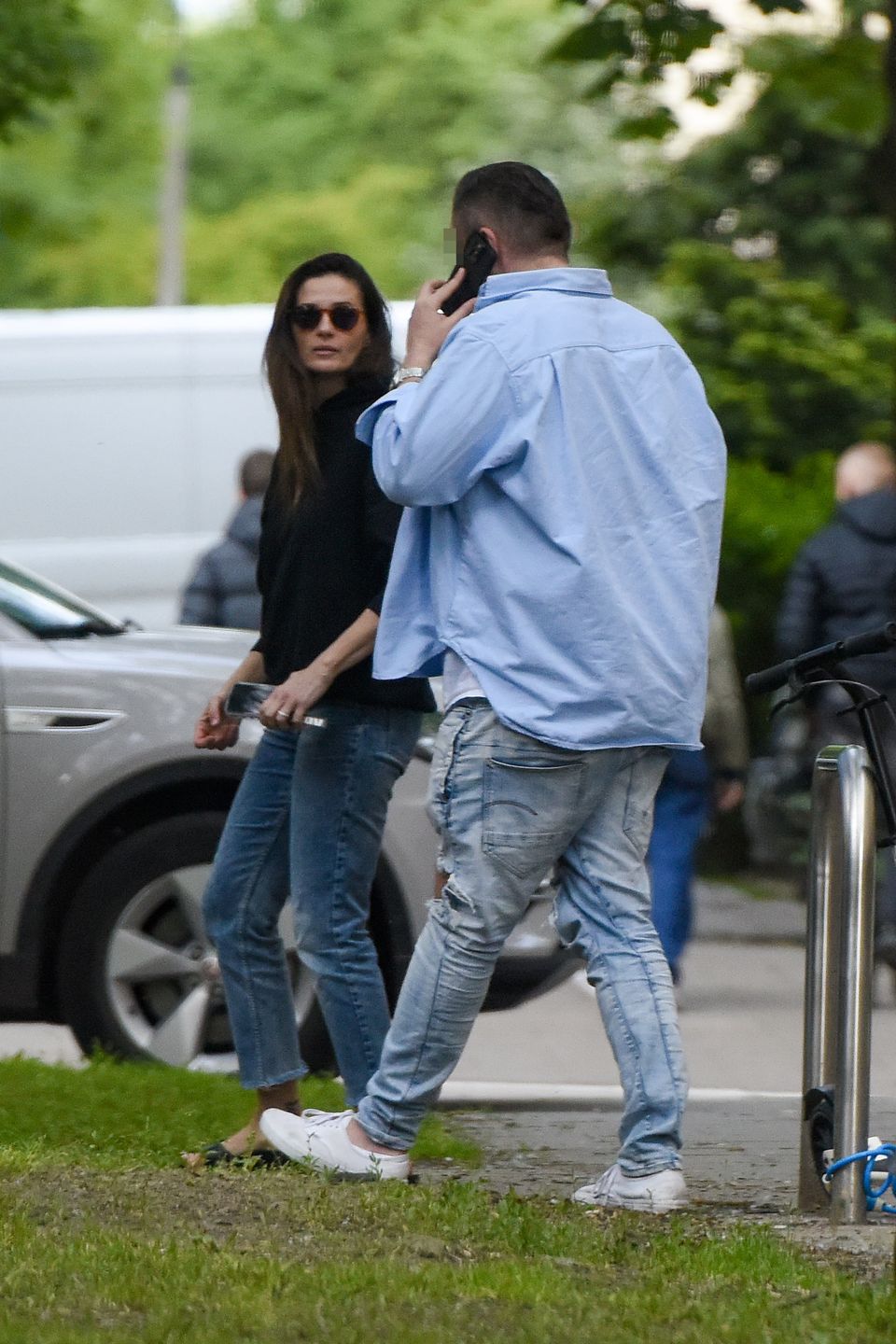 Agnieszka Grochowska w restauracji z tajemniczym mężczyzną