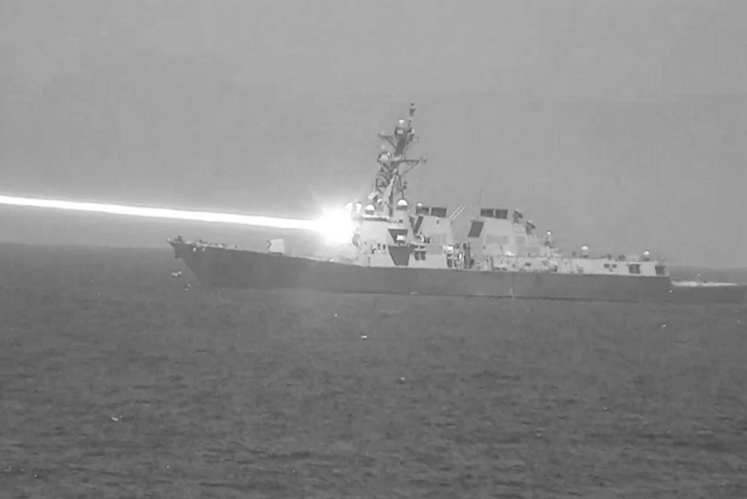 Test lasera przeprowadzony z okrętu USS Preble (DDG 88)
