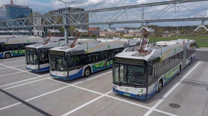 Wolne ładowanie autobusów na terenie zajezdni poprzez pantograf  