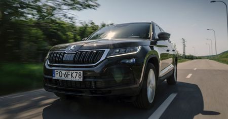 Jak najszybciej dojechać z Warszawy do Gdańska? "Wyścig" Škody Kodiaq z pociągiem