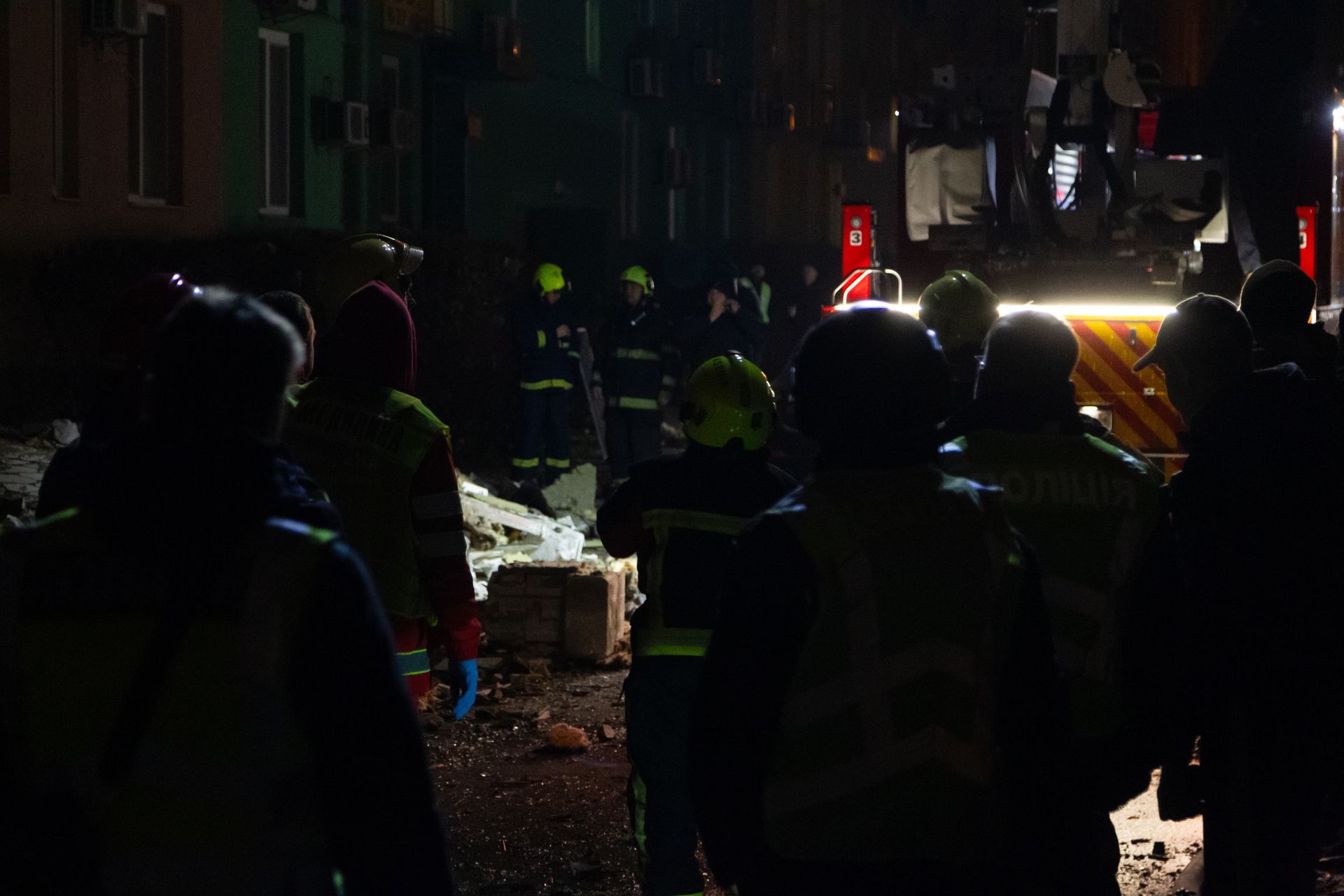 wiadomości,aktualności,WP Wiadomości Nocny alarm w Kijowie. Zmasowany atak dronów i rakiet na Ukrainę