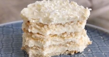 Przepis na ciasto raffaello bez pieczenia. Zrobisz je w 10 minut