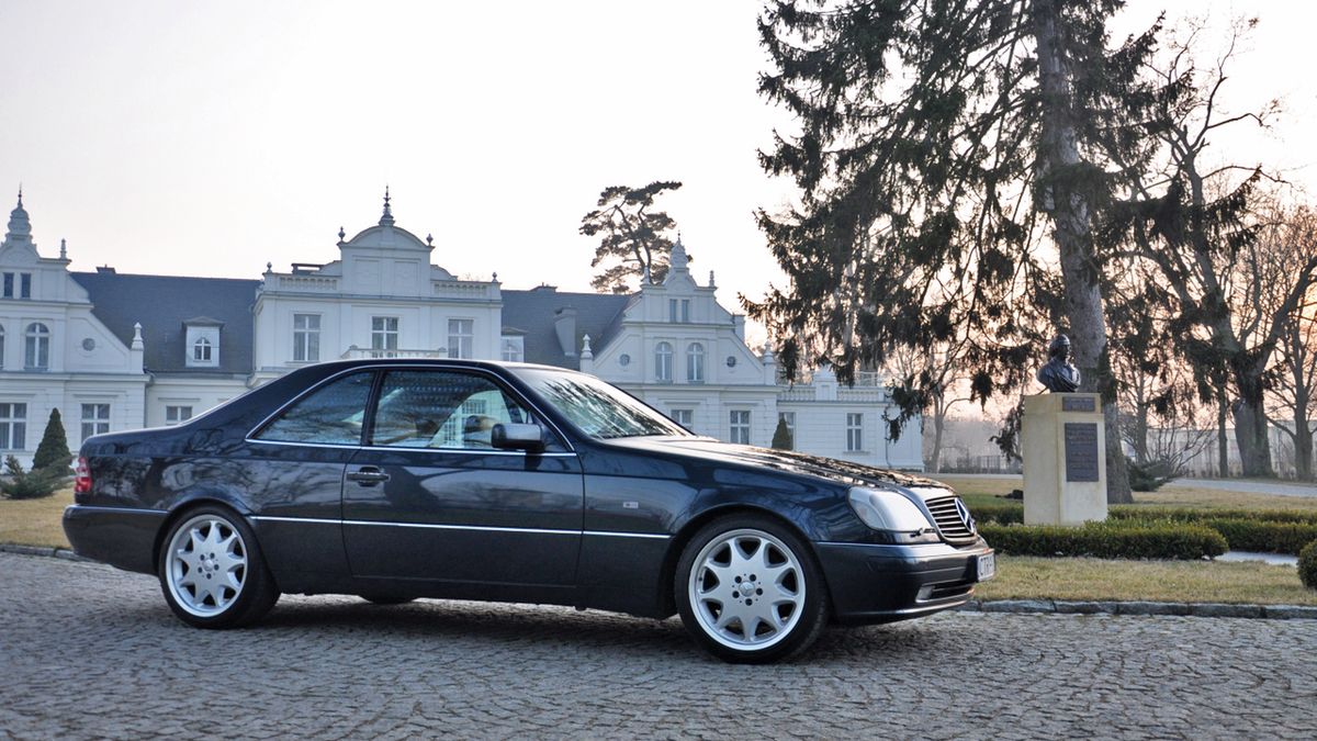 Mercedes-Benz C140 1